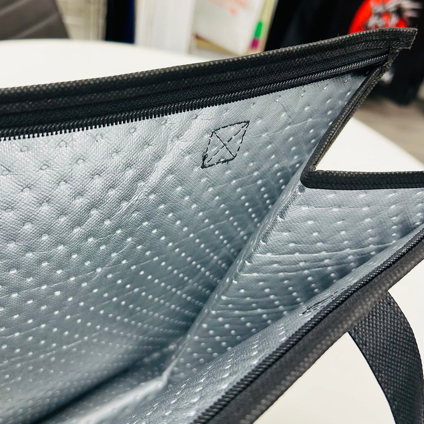 Insulated Lunch Cooler Bag / Thermal Grocery Bag 13"W x 10"D x 15"H - 2.5mm insulation